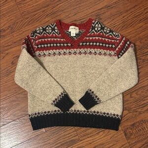 Vintage 90’s Eddie Bauer women’s sweater. 85% wool. Size medium.